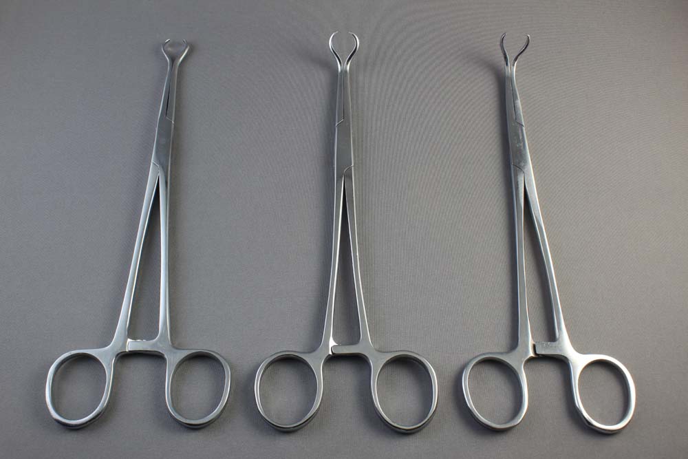 HR4-670 Vial Clamp - Straight (left) and HR4-671 Vial Clamp Curved 45°/135° (middle) and HR4-672 Vial Clamp Curved 110°/70° (right) Hampton蛋白结晶试剂盒Vial Clamp™ – Straight/HR4-670